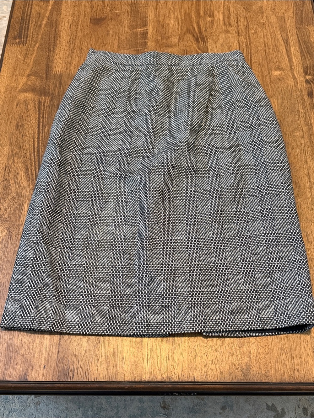 Classic Peabody House Black and White Checked Pencil Skirt